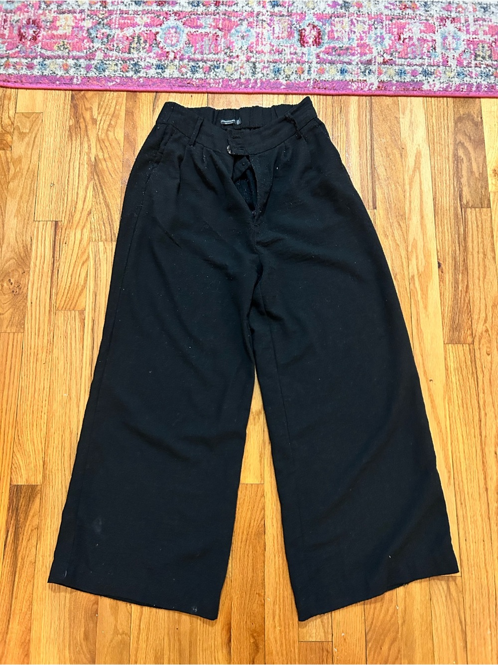 Classic Wide-Leg Black Pants - Women's
